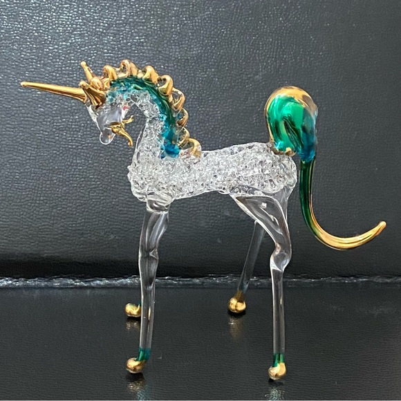 Vintage Delicate Spun Glass Unicorn Collectible Art Glass Figurine - Picture 16 of 16